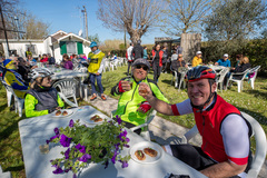 RAVENNA 18/04/22. Cibi in bici, la manifestazione di Trail Romagna e CheftoChef- RavennaFood in compartecipazione col Comune di Ravenna, conferma il successo del turismo ambientale, ancor più se questo abbina alla scoperta del territorio il benessere e l