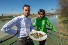 RAVENNA 18/04/22. Cibi in bici, la manifestazione di Trail Romagna e CheftoChef- RavennaFood in compartecipazione col Comune di Ravenna, conferma il successo del turismo ambientale, ancor più se questo abbina alla scoperta del territorio il benessere e l